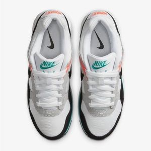 Nike air max correlate